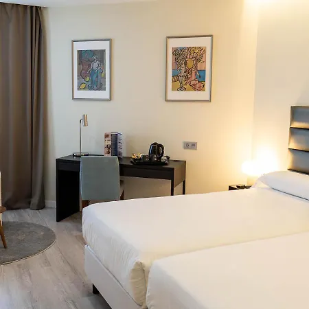 Pasarela 4* 세비야
