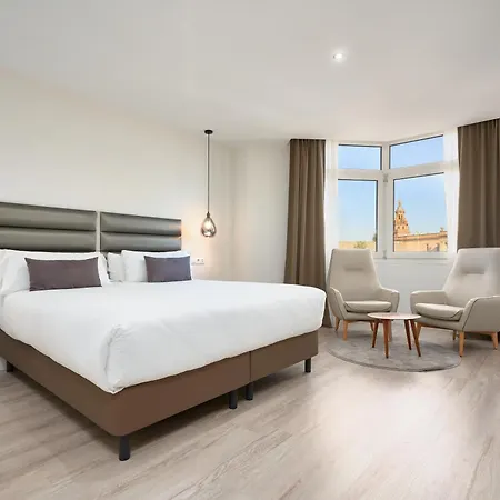 Pasarela Hotel 4*